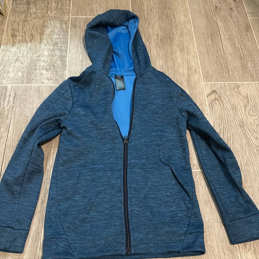 Boys used zip up hoodie